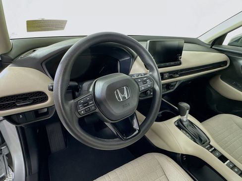 Used 2024 Honda HR-V LX image 11
