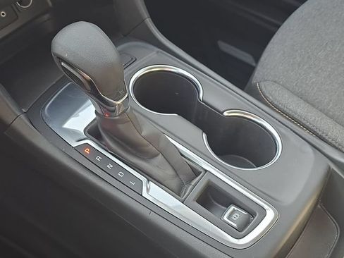 Used 2022 Chevrolet Equinox LT FWD image 22