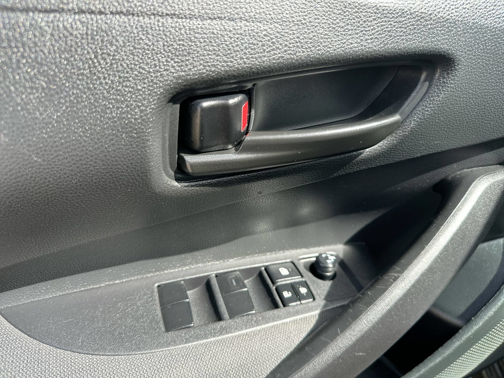Used 2024 Toyota Corolla LE FWD image 13