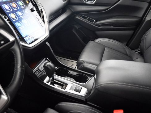 Used 2023 Subaru Ascent Limited image 19