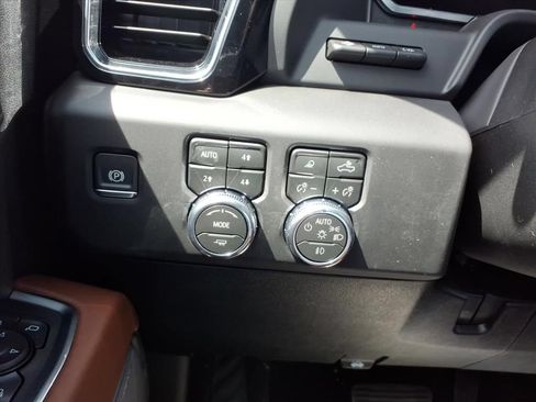New 2026 GMC Sierra 2500 Denali Ultimate w/ Max Trailering Package AWD/4WD image 19