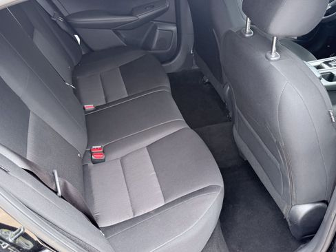Used 2025 Nissan Sentra SV w/ Trunk Package FWD image 33