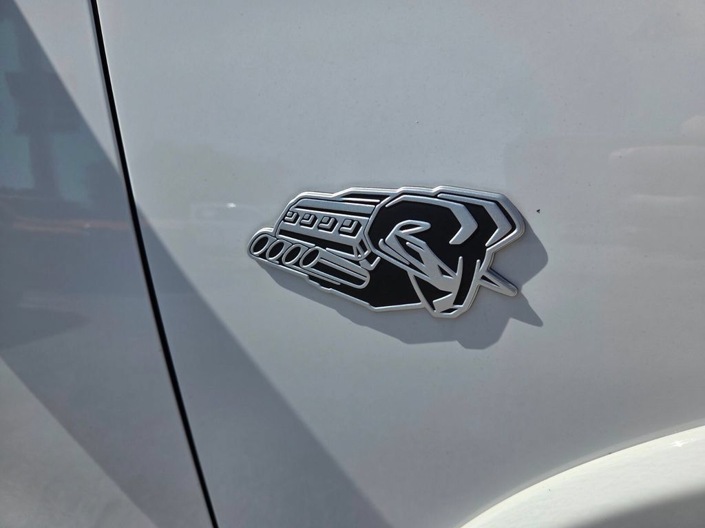 Used 2026 RAM 1500 Laramie w/ Sport Appearance Package AWD/4WD image 4