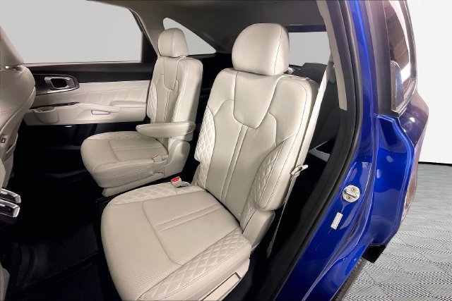 Certified 2022 Kia Sorento SX FWD image 20