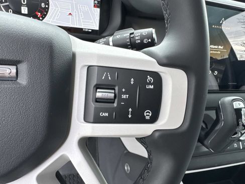 Certified 2025 Land Rover Defender 110 S image 29