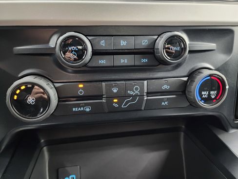 Used 2024 Ford F350 XLT w/ Tremor Off-Road Package image 42