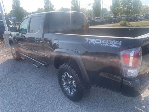 Certified 2020 Toyota Tacoma TRD Off-Road w/ TRD Premium Off Road Package image 9