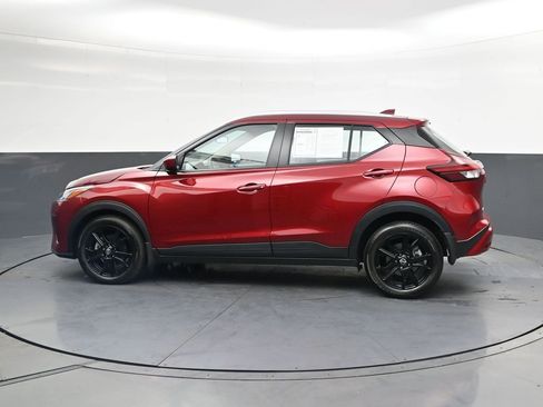 Used 2024 Nissan Kicks SV FWD image 6