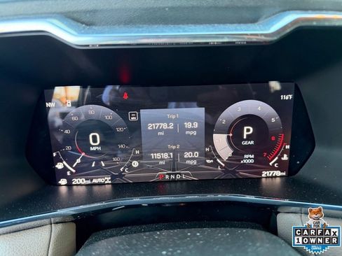Used 2023 GMC Canyon Denali AWD/4WD image 9