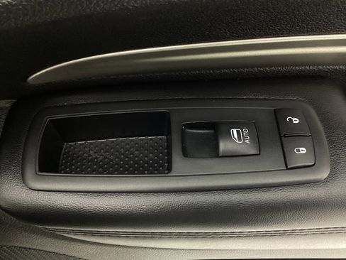 Used 2018 Dodge Durango SXT w/ Quick Order Package 2BB image 40