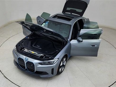 Used 2023 BMW i4 eDrive35 w/ Premium Package image 84