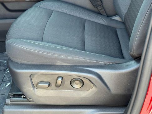 Used 2024 Chevrolet Silverado 1500 LT AWD/4WD image 24