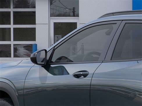 New 2026 Chevrolet Trax LT w/ Sunroof Package image 12