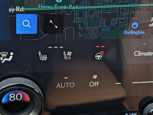 Used 2025 Lexus NX 300h AWD w/ Luxury Package image 31