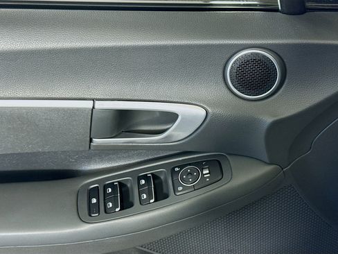 Used 2021 Hyundai Sonata SE image 23