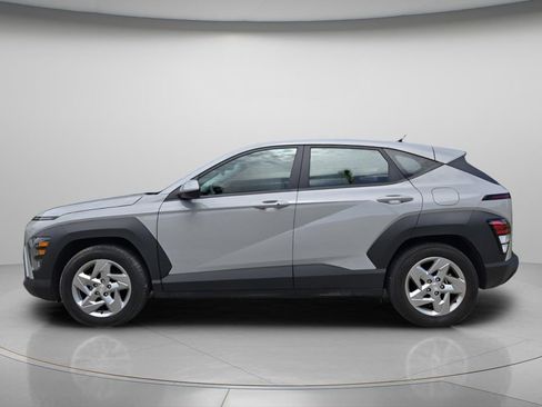 Certified 2025 Hyundai Kona SE FWD image 5