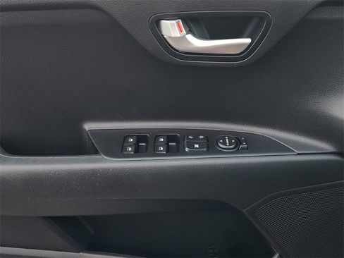 Certified 2023 Kia Rio S w/ Technology Package image 22