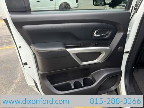 Used 2018 Nissan Titan PRO-4X image 24