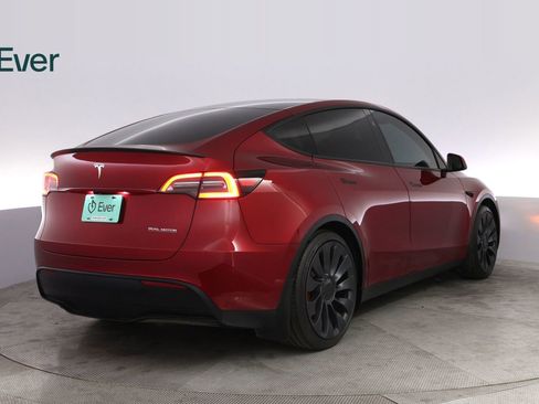 Used 2024 Tesla Model Y Performance AWD/4WD image 3