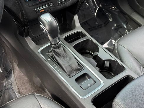 Certified 2018 Ford Escape Titanium AWD/4WD image 17