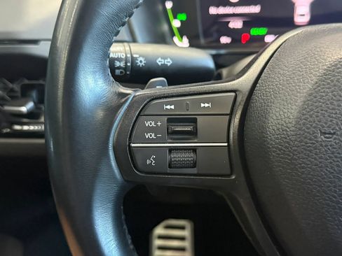 Used 2023 Honda Accord Sport image 11