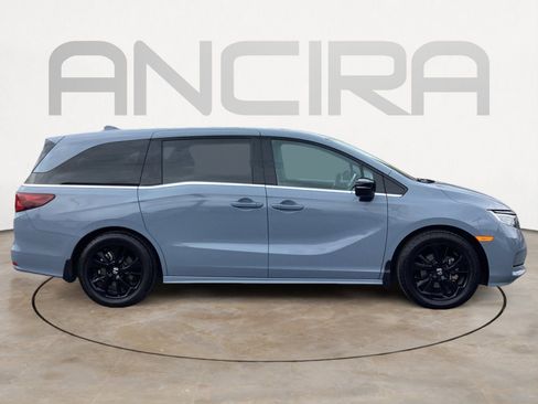 Used 2024 Honda Odyssey Sport image 15