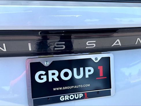 Used 2024 Nissan Ariya AWD image 30