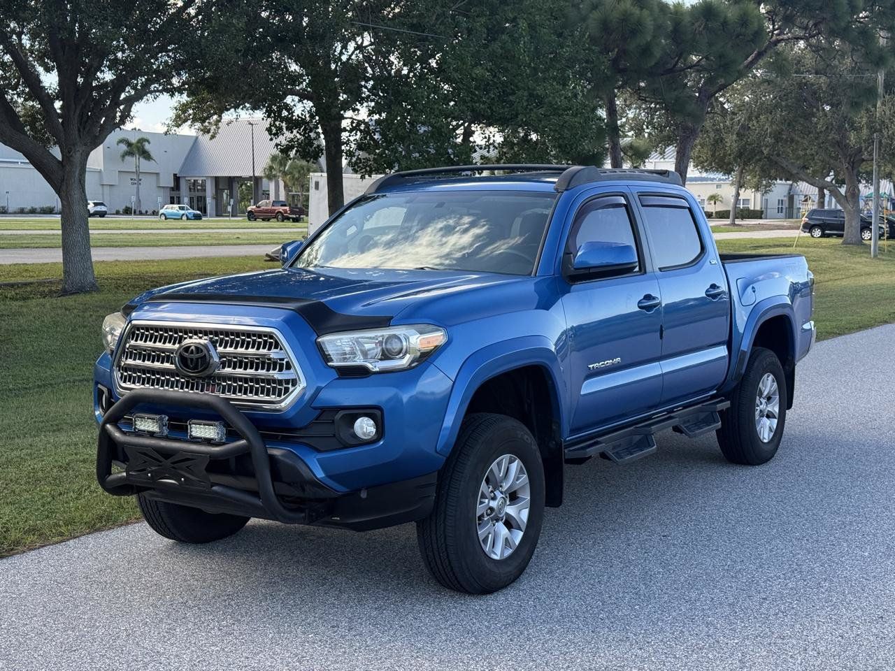 Used 2016 Toyota Tacoma SR5 RWD image 4