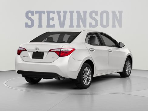 Used 2016 Toyota Corolla LE FWD image 2