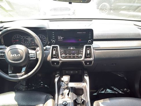 Used 2022 Kia Sorento S FWD image 15