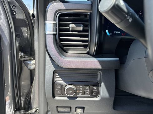 Used 2026 Ford F250 Platinum AWD/4WD image 22