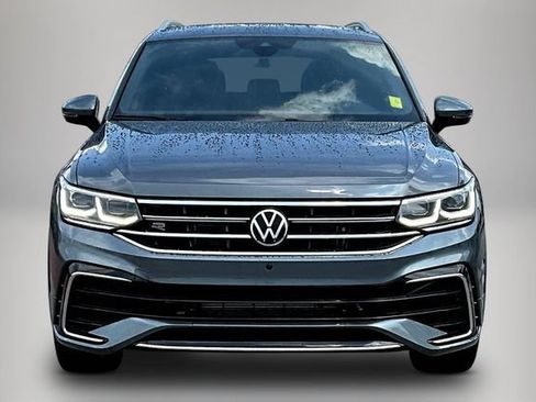 Certified 2024 Volkswagen Tiguan SEL R-Line AWD/4WD image 2