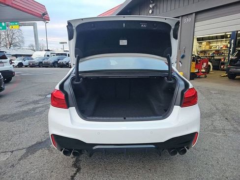 Used 2020 BMW M5 w/ Executive Package image 11