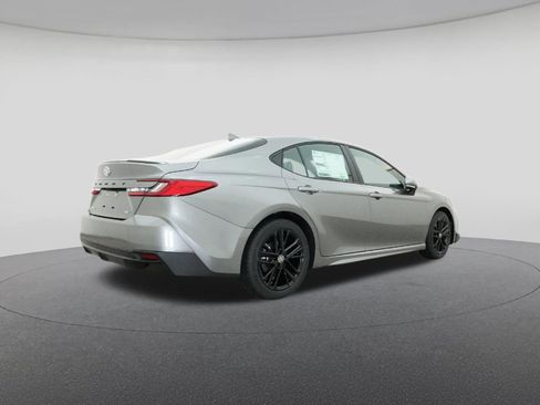 New 2026 Toyota Camry SE image 25