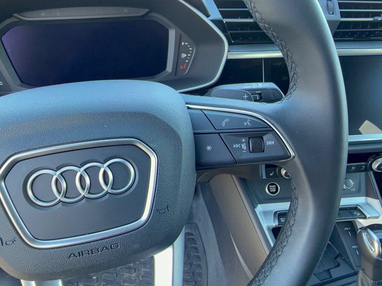 Used 2025 Audi Q3 2.0T Premium AWD/4WD image 19