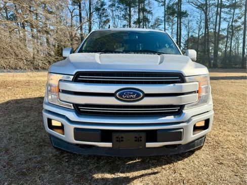 Used 2019 Ford F150 Lariat image 2
