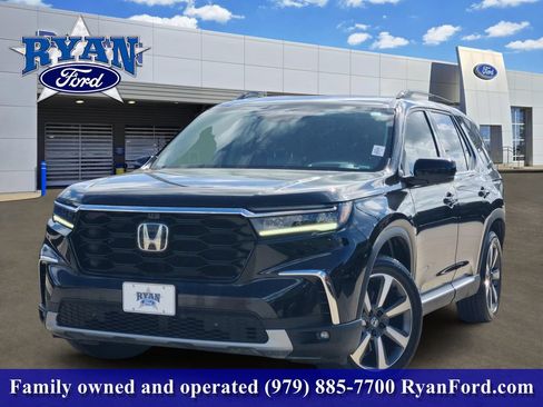 Used 2025 Honda Pilot Elite image 1