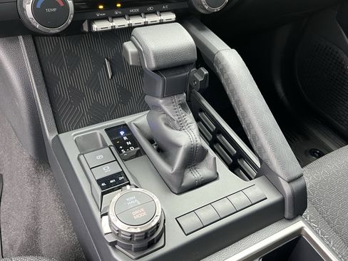 Used 2025 Toyota 4Runner SR5 image 22