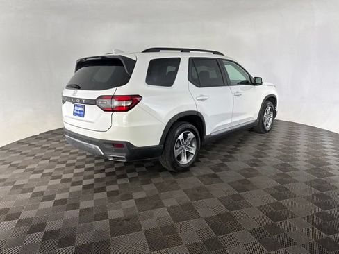 Certified 2026 Honda Pilot EX-L image 5