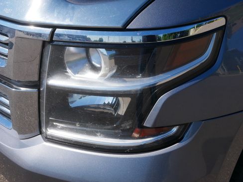 Used 2019 Chevrolet Tahoe Premier w/ Premier Plus Edition AWD/4WD image 15