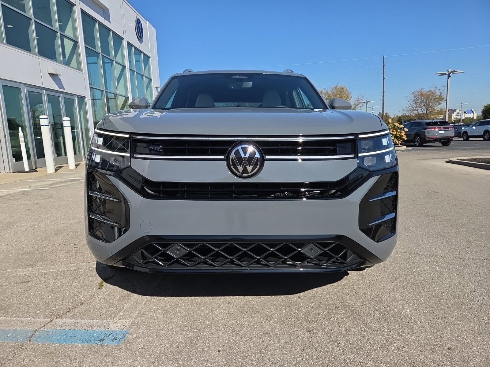 New 2027 Volkswagen Atlas SEL R-Line AWD/4WD image 15