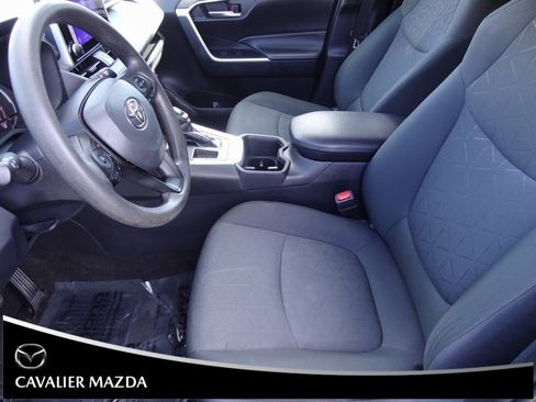 Used 2024 Toyota RAV4 XLE image 9