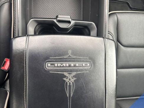 Used 2022 RAM 1500 Limited w/ Body-Colour Bumper Group image 16