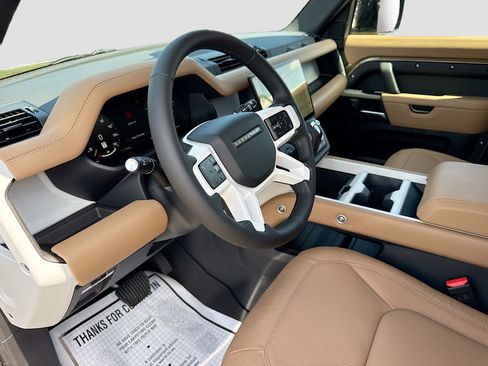 New 2026 Land Rover Defender 110 X-Dynamic SE AWD/4WD image 26