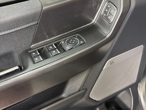 Used 2024 Ford F150 Lariat AWD/4WD image 19