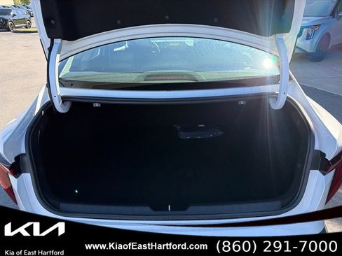 New 2026 Kia K4 EX FWD image 17