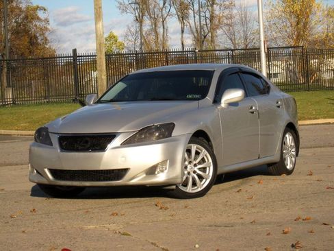 Used 2007 Lexus IS 250 AWD image 3