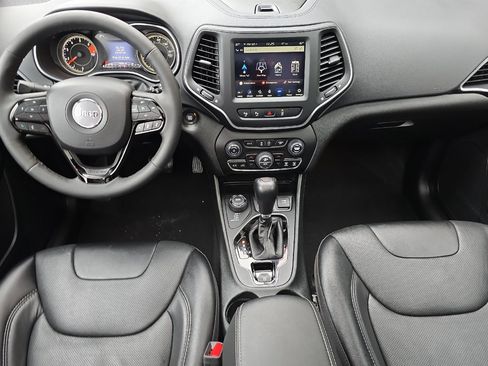 Used 2023 Jeep Cherokee Altitude Lux w/ Lux Elite Package image 13