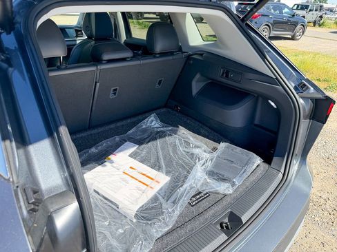 New 2026 Volkswagen Tiguan SE image 26