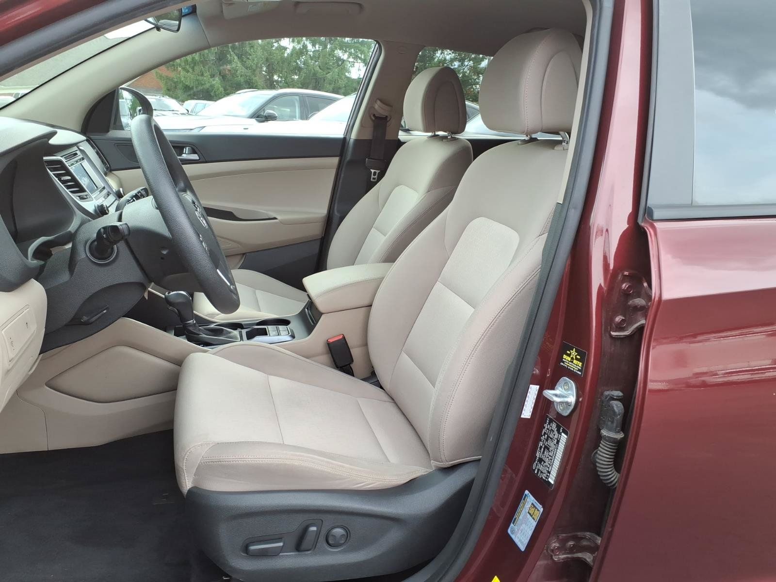 Used 2017 Hyundai Tucson SE w/ SE Popular Package 02 FWD image 12